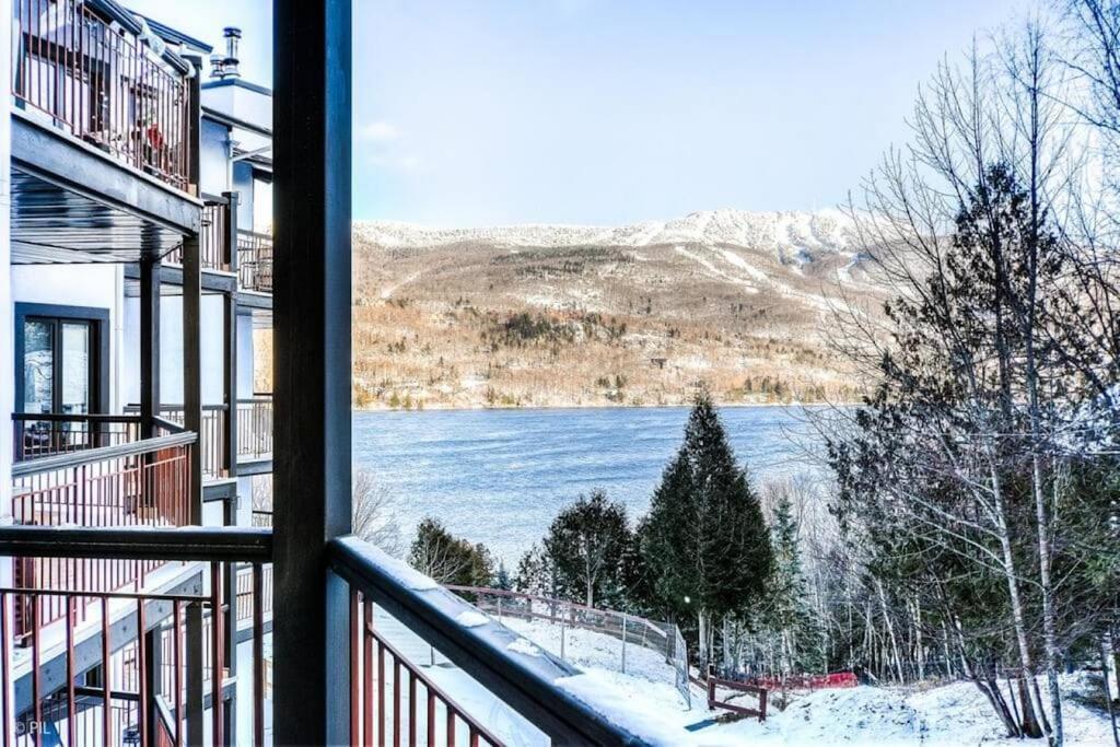 מונט טרמבלאנט Chic Mt-Tremblant Condo With View On The Lake By Denstays מראה חיצוני תמונה