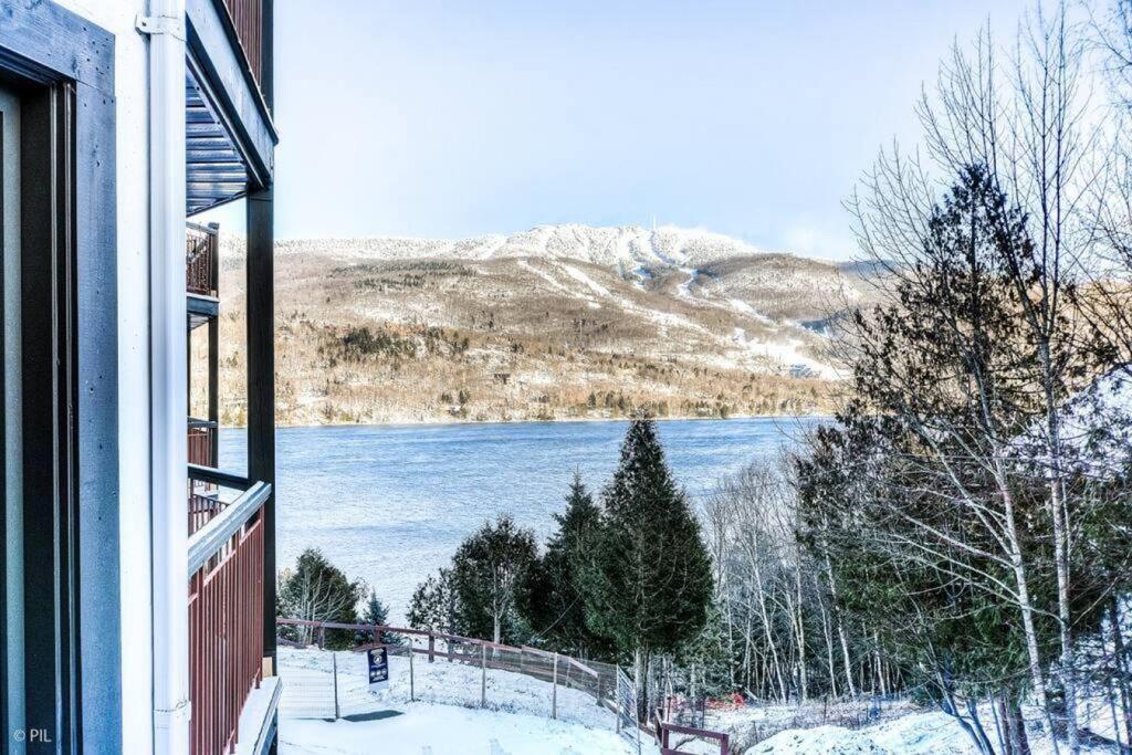 מונט טרמבלאנט Chic Mt-Tremblant Condo With View On The Lake By Denstays מראה חיצוני תמונה