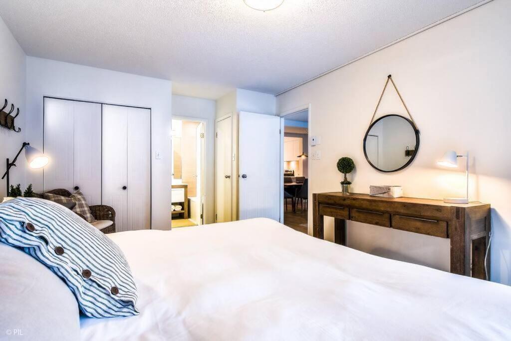 מונט טרמבלאנט Chic Mt-Tremblant Condo With View On The Lake By Denstays מראה חיצוני תמונה