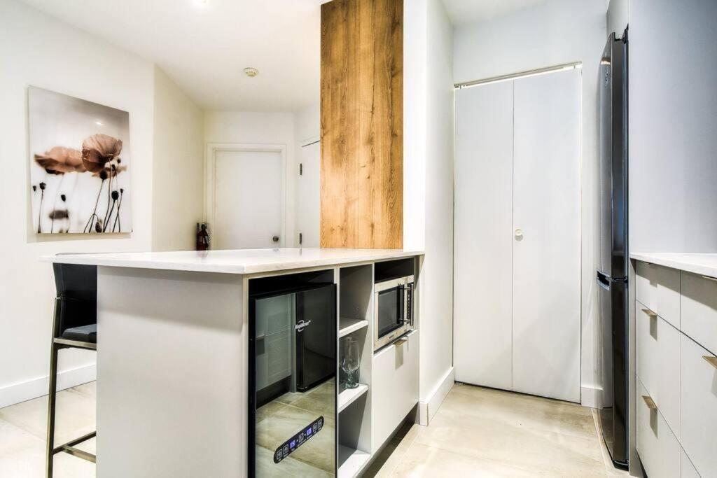 מונט טרמבלאנט Chic Mt-Tremblant Condo With View On The Lake By Denstays מראה חיצוני תמונה